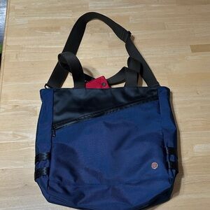 Token Grand Army Tote Bag Navy Blue Messenger Bag with Black, Brown Accents